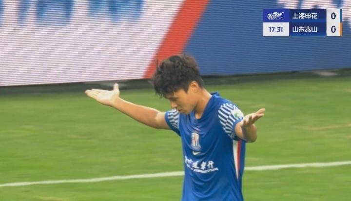 雷速体育比分官网-中超巨大争议!汪海健角球破门,王大雷气笑了,李可推人被无视